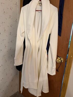 UGG Cream Shawl-Collar Drape Robe Coat
